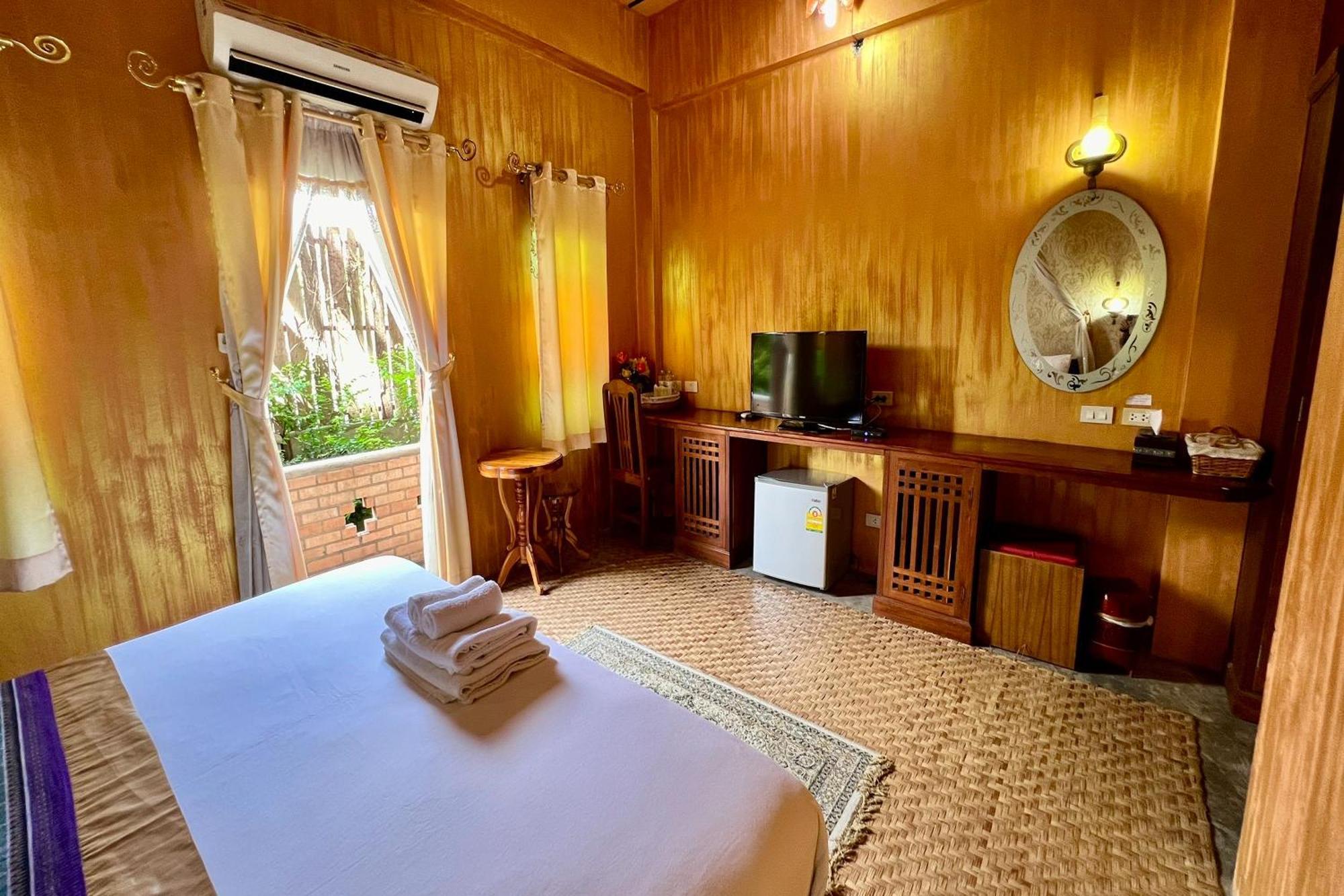 Amethyst Hotel Chiang Mai Exterior foto