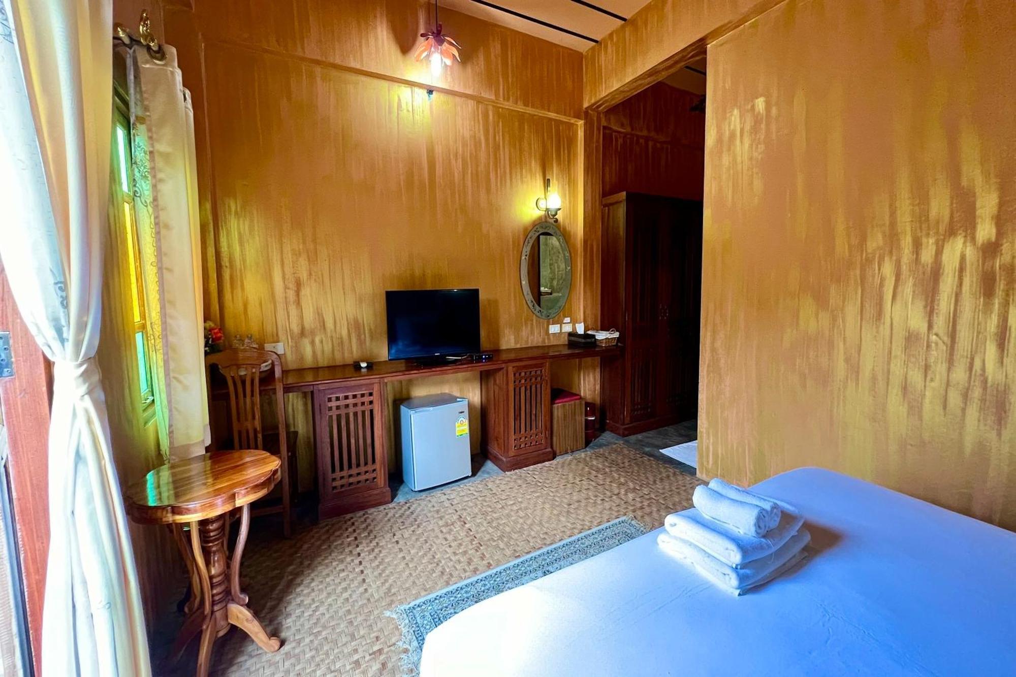Amethyst Hotel Chiang Mai Exterior foto